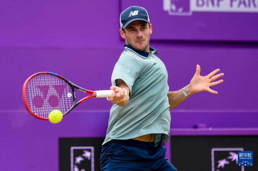 这三人的并 这三人的并