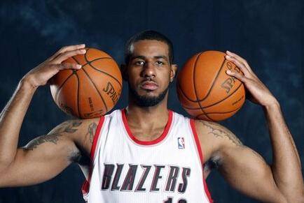 10个篮板 10个篮板